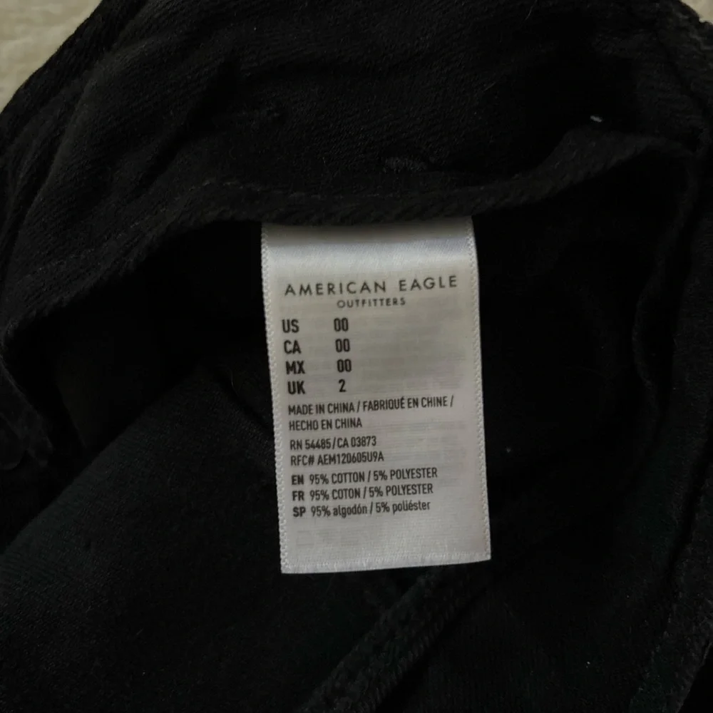 American Eagle ladies denim shorts - Picture 3 of 5